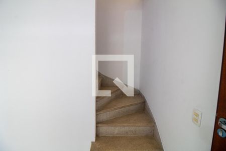 Escada de casa à venda com 3 quartos, 400m² em Santo Amaro, São Paulo