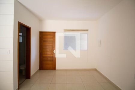 Sala/Cozinha de kitnet/studio para alugar com 1 quarto, 37m² em Vila Carmosina, São Paulo