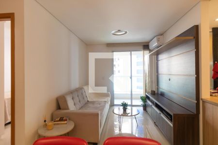 Sala de apartamento à venda com 2 quartos, 85m² em Vila Itapura, Campinas