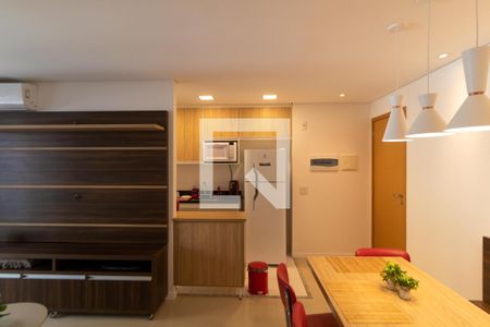 Sala de apartamento à venda com 2 quartos, 85m² em Vila Itapura, Campinas