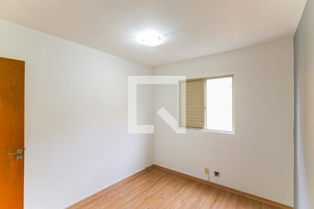 Quarto 1 de apartamento para alugar com 3 quartos, 64m² em Vila Morse, São Paulo