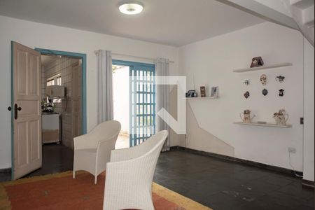 Casa à venda com 135m², 3 quartos e 2 vagasSala