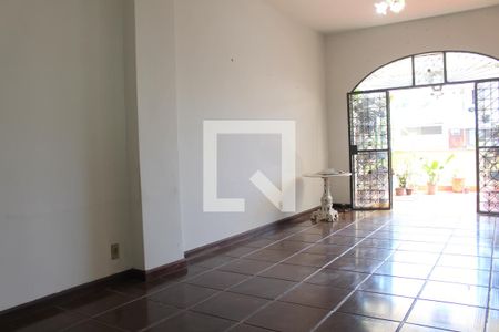 Sala de apartamento à venda com 2 quartos, 120m² em Laranjeiras, Rio de Janeiro