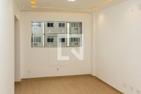 Sala de apartamento para alugar com 2 quartos, 46m² em Taquara, Rio de Janeiro