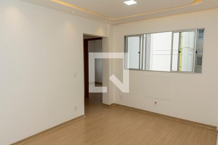 Sala de apartamento para alugar com 2 quartos, 46m² em Taquara, Rio de Janeiro