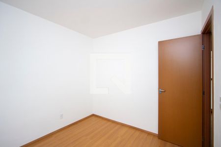 Quarto 2 de apartamento para alugar com 2 quartos, 55m² em Vila Lage, São Gonçalo