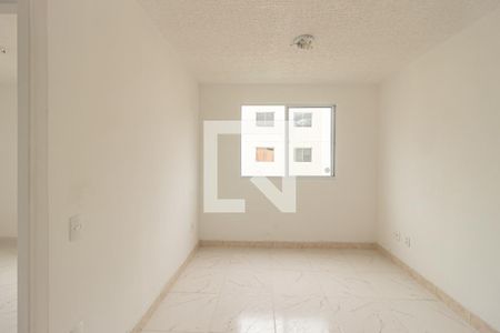 Sala de apartamento para alugar com 2 quartos, 42m² em Guaratiba, Rio de Janeiro