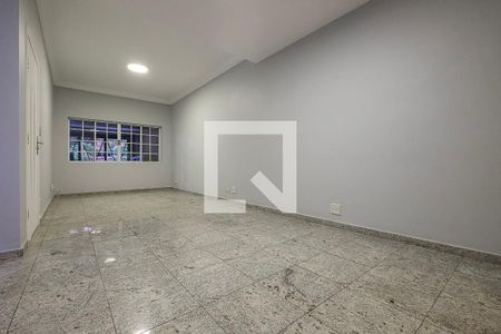 Casa à venda com 300m², 5 quartos e 2 vagasSala