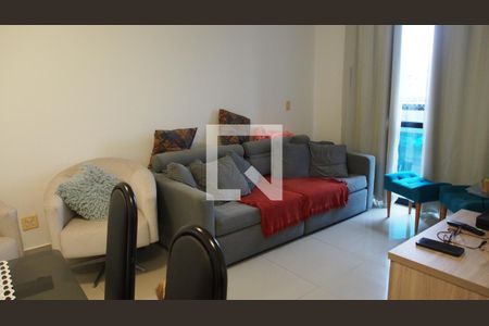 Apartamento à venda com 105m², 3 quartos e 2 vagasSala