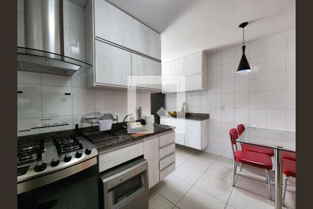 Cozinha de apartamento à venda com 3 quartos, 115m² em Buritis, Belo Horizonte