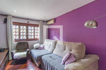 Sala de TV de casa à venda com 4 quartos, 430m² em Jardim das Flores, Osasco