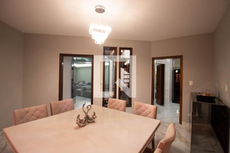Sala de Jantar de casa à venda com 4 quartos, 384m² em Vila Carolina, São Paulo