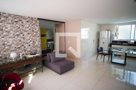 Sala de apartamento à venda com 3 quartos, 240m² em Itapoã, Belo Horizonte