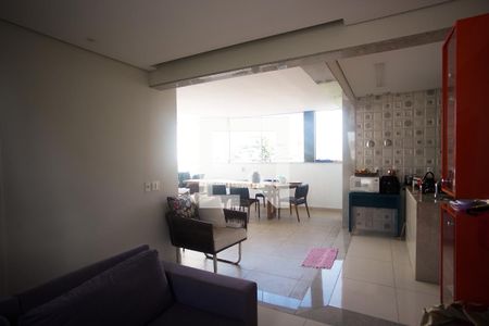 Apartamento à venda com 3 quartos, 240m² em Itapoã, Belo Horizonte
