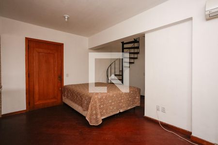 Sala/Quarto de apartamento à venda com 1 quarto, 70m² em Independência, Porto Alegre
