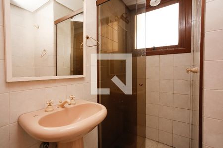 Banheiro 1 de apartamento à venda com 1 quarto, 70m² em Independência, Porto Alegre