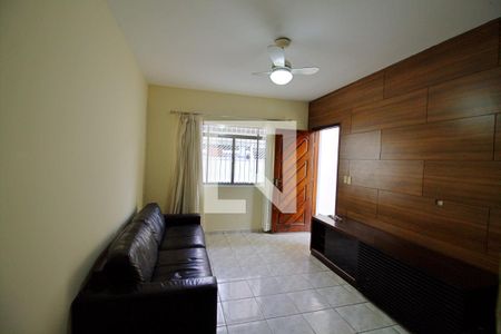 Sala de casa para alugar com 3 quartos, 125m² em Jardim Piracuama, São Paulo