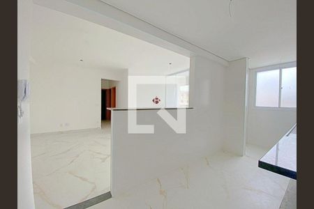 Apartamento à venda com 3 quartos, 78m² em Santa Efigênia, Belo Horizonte