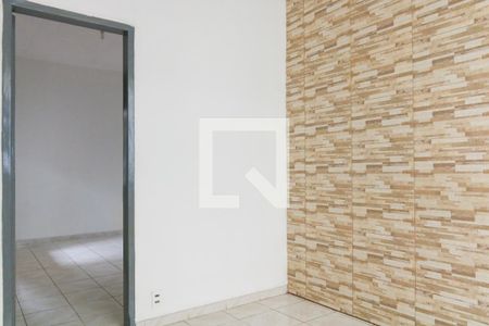 Sala de casa para alugar com 1 quarto, 40m² em Cascadura, Rio de Janeiro