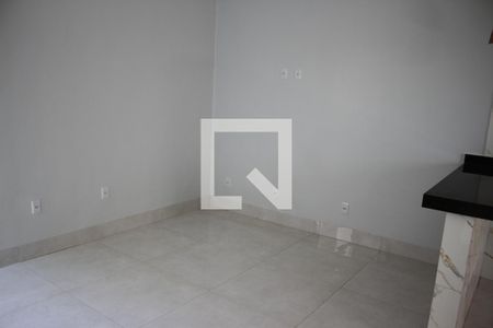 Sala de casa para alugar com 3 quartos, 85m² em Residencial Recanto do Bosque, Goiânia