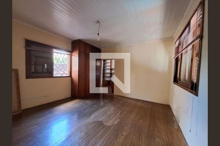 Casa à venda com 3 quartos, 217m² em Petrópolis, Porto Alegre