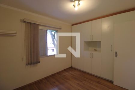 Quarto 1 de apartamento para alugar com 2 quartos, 54m² em Jardim Umuarama, São Paulo