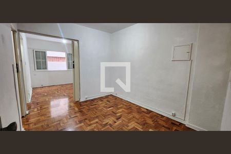 Sala de apartamento para alugar com 1 quarto, 44m² em Gonzaga, Santos