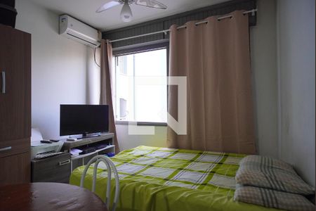 Sala  _Quarto  de kitnet/studio para alugar com 1 quarto, 27m² em Petrópolis, Porto Alegre