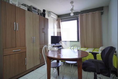 Sala _Quarto de kitnet/studio à venda com 1 quarto, 27m² em Petrópolis, Porto Alegre