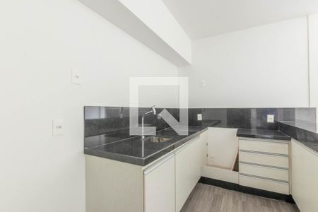 Cozinha de apartamento à venda com 1 quarto, 50m² em Boa Viagem, Belo Horizonte