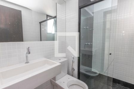 Banheiro de apartamento à venda com 1 quarto, 50m² em Boa Viagem, Belo Horizonte