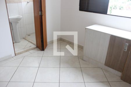 Suíte 1 de apartamento à venda com 2 quartos, 65m² em Vila Galvão, Guarulhos