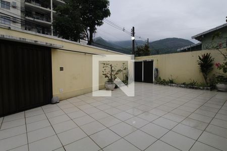 Quintal de casa à venda com 5 quartos, 367m² em Freguesia de Jacarepaguá, Rio de Janeiro