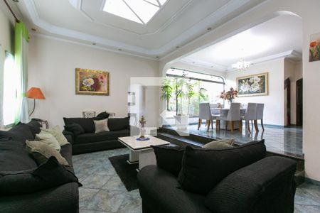 Sala de Estar de casa para alugar com 3 quartos, 390m² em Cidade Líder, São Paulo