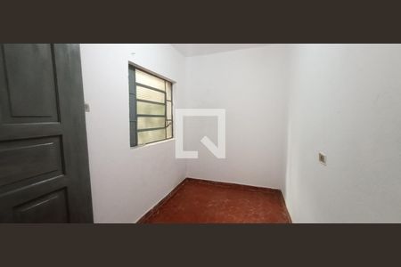 Quarto de casa para alugar com 1 quarto, 25m² em Centro, Mauá