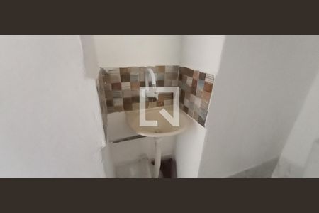 Bnheiro de casa para alugar com 1 quarto, 25m² em Centro, Mauá