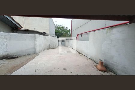 Quintal de casa para alugar com 1 quarto, 25m² em Centro, Mauá