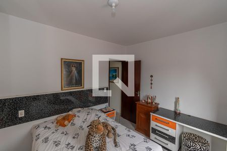 Quarto de apartamento à venda com 1 quarto, 53m² em Cambuí, Campinas