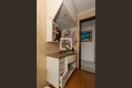 Banheiro  de apartamento à venda com 1 quarto, 53m² em Cambuí, Campinas