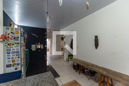 Sala/Cozinha de casa de condomínio para alugar com 2 quartos, 60m² em Santa Cândida, Curitiba