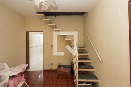 Sala de casa à venda com 4 quartos, 148m² em Parque Novo Lar, São Paulo