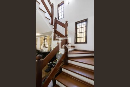 Escada de casa à venda com 5 quartos, 200m² em Jardim Bom Clima, Guarulhos