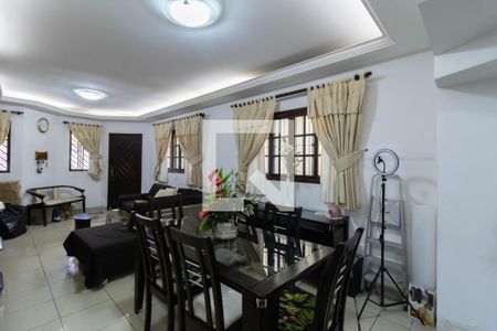 Sala de casa à venda com 5 quartos, 200m² em Jardim Bom Clima, Guarulhos