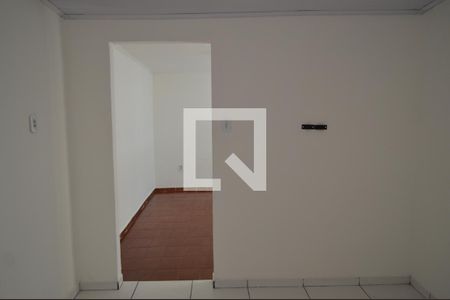 Quarto 1 de casa para alugar com 1 quarto, 60m² em Vila Antonieta, São Paulo