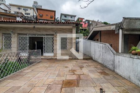 Área Externa de casa à venda com 3 quartos, 293m² em Jardim das Bandeiras, São Paulo