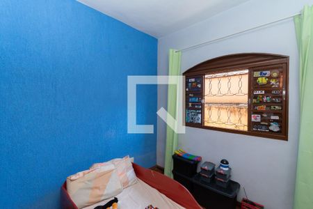 Quarto 2 de casa à venda com 4 quartos, 130m² em Bairro da Glória, Contagem