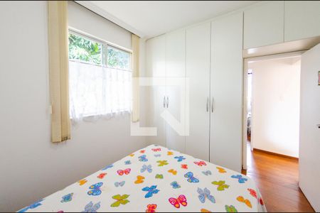 Quarto 1 de apartamento para alugar com 3 quartos, 78m² em Alto Caiçaras, Belo Horizonte