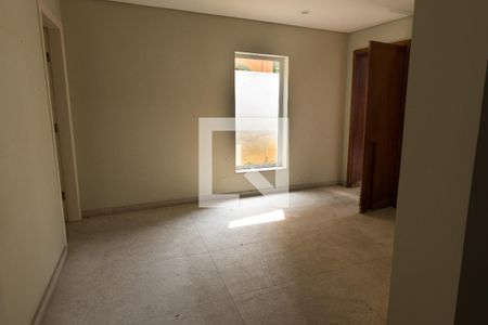 Sala de casa à venda com 3 quartos, 280m² em Pinheiros, São Paulo