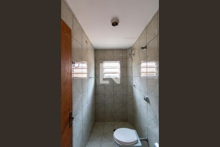 Banheiro de casa à venda com 2 quartos, 80m² em Parque Císper, São Paulo