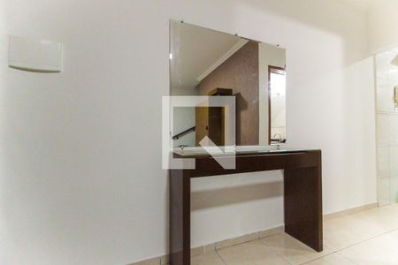 Sala de casa de condomínio à venda com 2 quartos, 60m² em Cidade Líder, São Paulo
